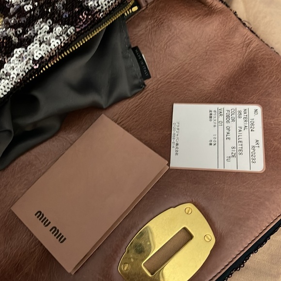 🍎SOLD🍎MiuMiu Authentic leather strap sequins pink n silver should bag excellent - Picture 9 of 9